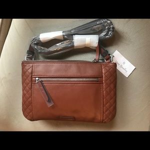 Vera Bradley Carryall Small Crossbody Leather.